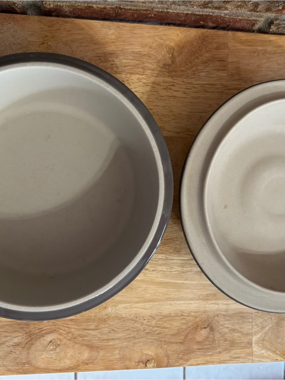 NWOB Pampered Chef 6 cup Gray Stoneware Covered Casserole Dish - Home Kitchen
